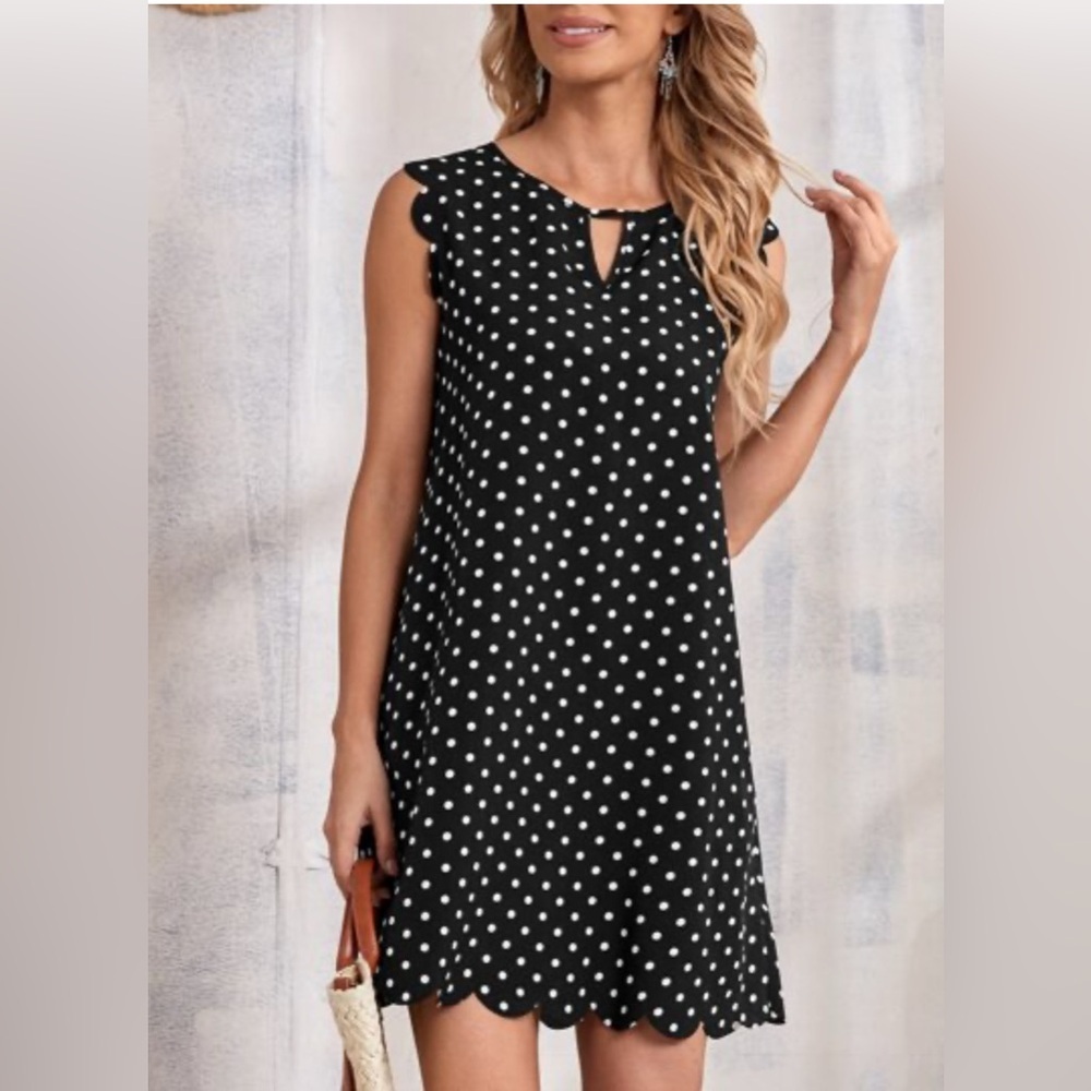 Katherine Barclay Black and White Sheath‎ Mini Dress